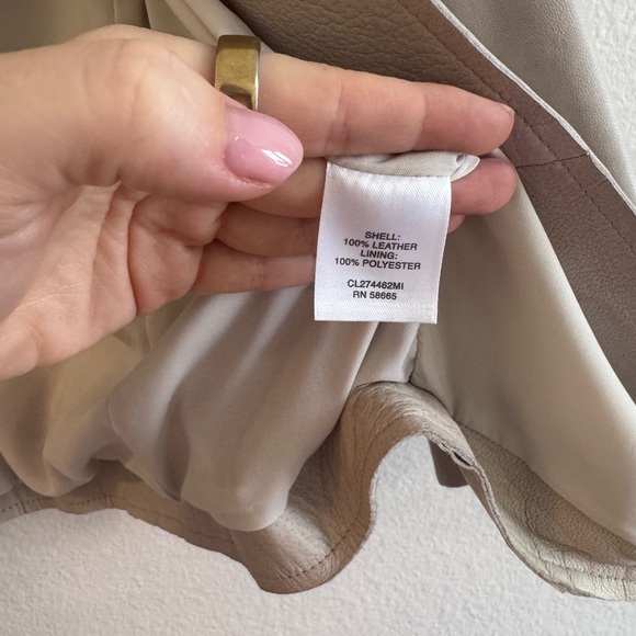 Classiques Entier Leather Cream Women's Blazer, Size Small - Picture 4 of 7